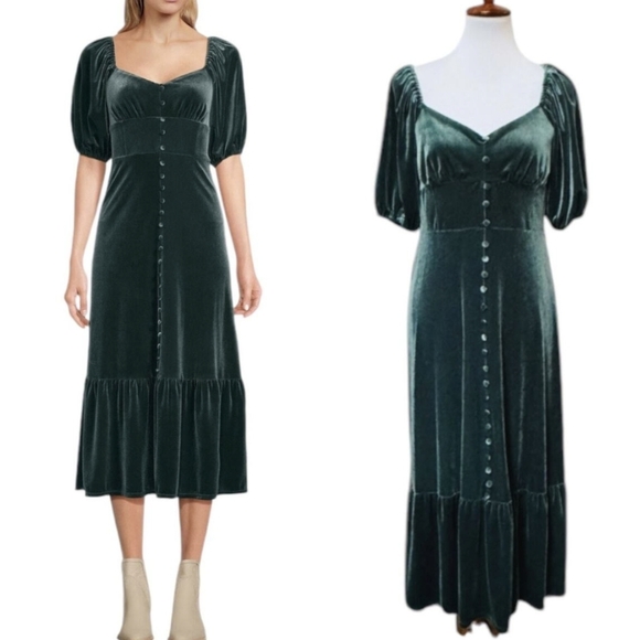 Chelsea & Violet Dresses & Skirts - Chelsea Velvet Maxi Dress